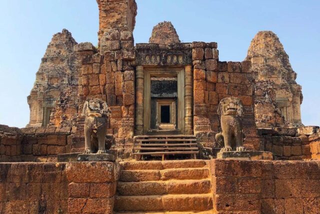 Le temple du Mebon oriental