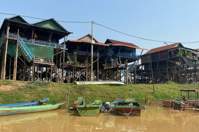 Le village flottant de Kampong Phluk